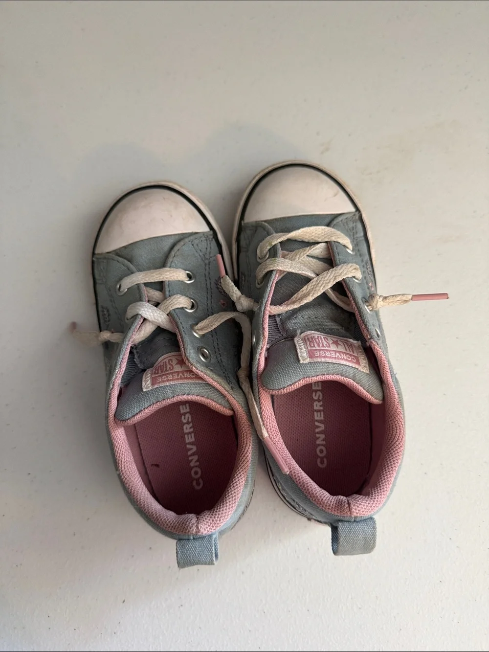 Converse classic low